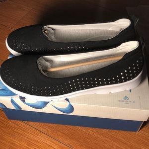 Slip on Cloudsteppers by Clark’s shoes 9W